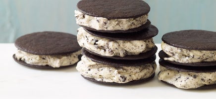 Mini-sandwichs à la crème glacée « biscuits et crème » à la menthe