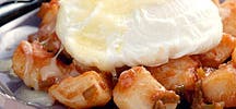 Hachis mexicain aux pommes de terre et aux œufs pochés