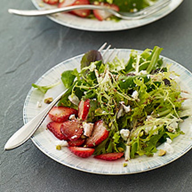Photo of Spring salad with strawberries and goat cheese by WW