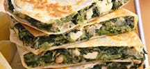 Quesadillas aux épinards et au feta