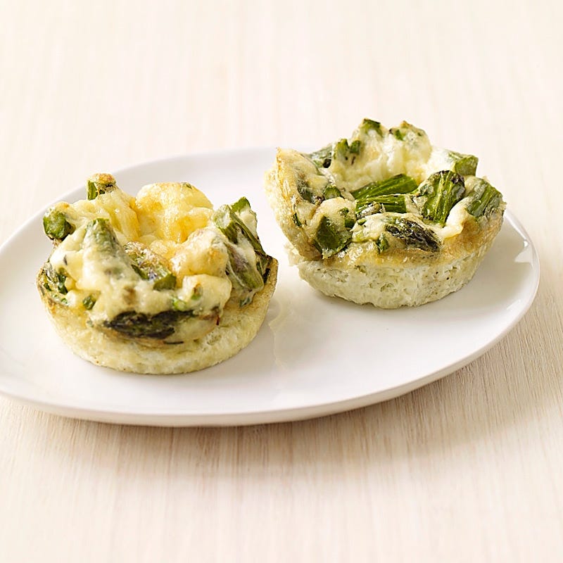 Photo de Petites quiches aux asperges grillées et au gruyère par WW