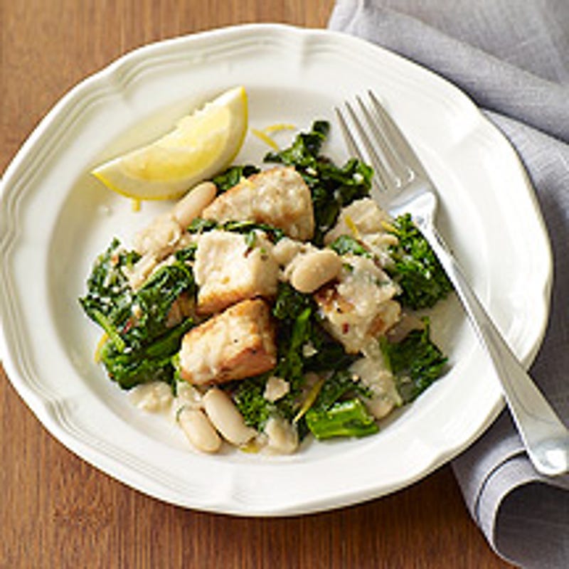 Photo of Chicken with Broccoli Rabe and White Beans by WW