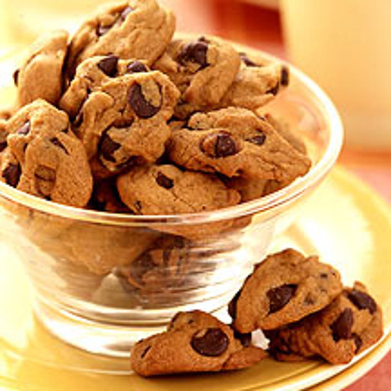 Photo de Petits biscuits aux pépites de chocolat par WW