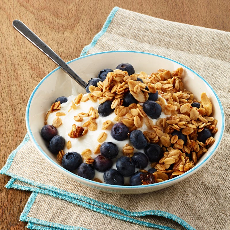 Yogourt aux bleuets et aux céréales