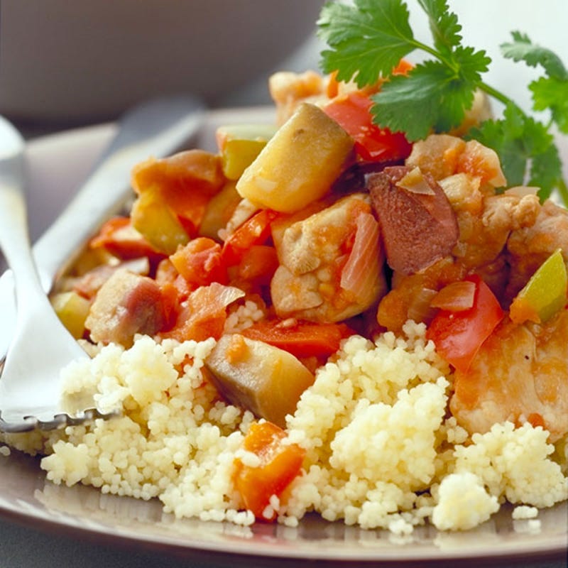 Photo de Poulet avec aubergine, poivrons et olives par WW