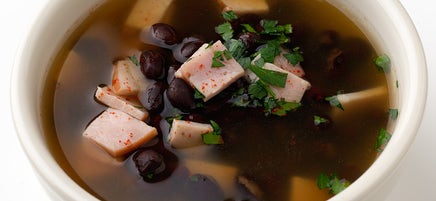 Soupe aux haricots noirs à l’espagnole