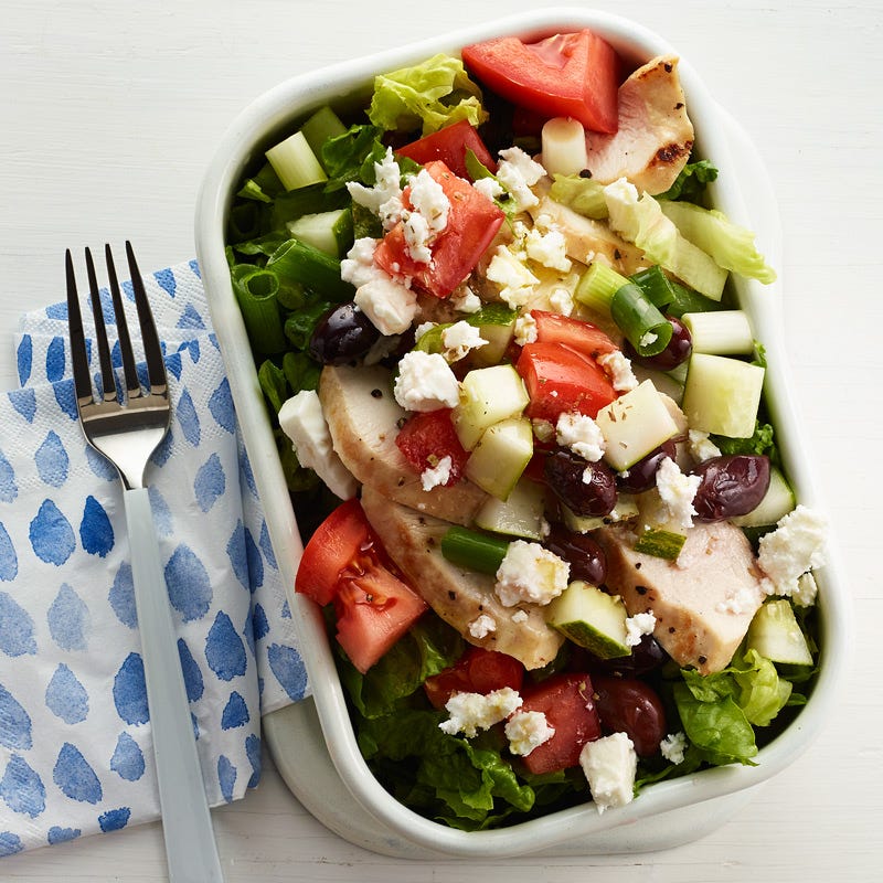Salade de poulet haché à la grecque