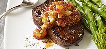 Seared Venison Medallions with Quick Cloudberry Chutney