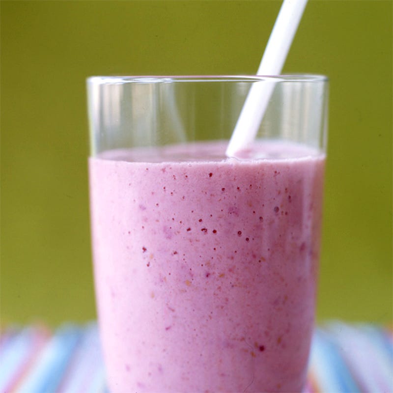 Photo of Raspberry-peach smoothie by WW