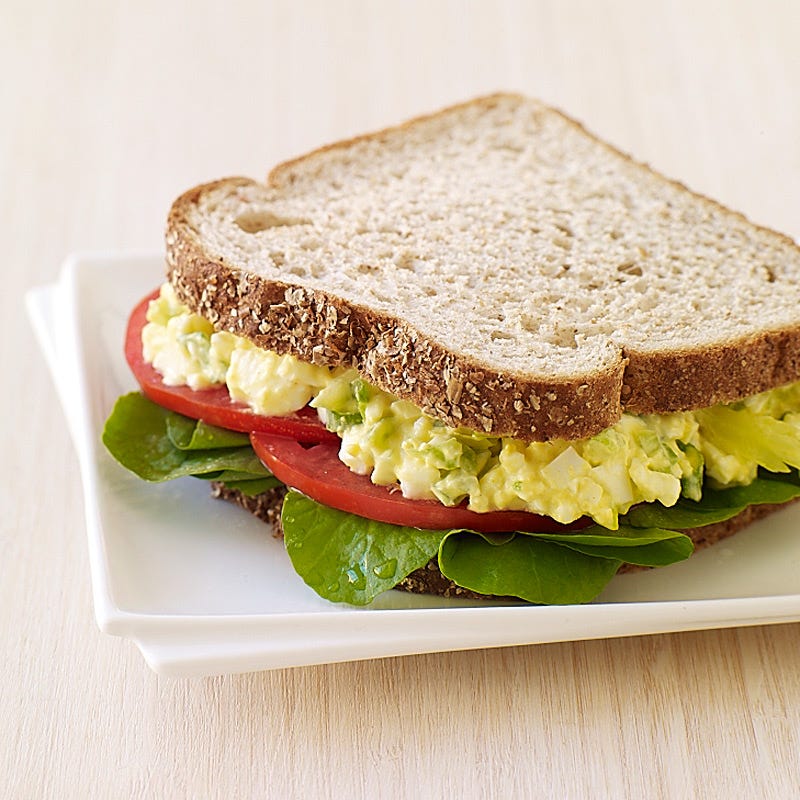 Photo de Sandwiches aux œufs à la mode de France avec estragon et cresson par WW