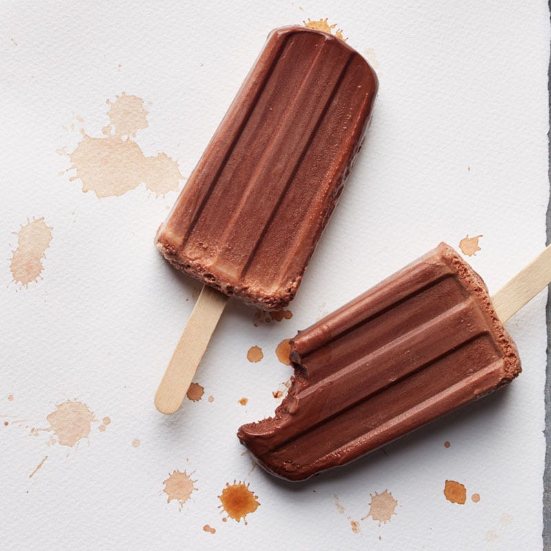 Photo de Sucettes glacées chocolatées au yogourt grec par WW