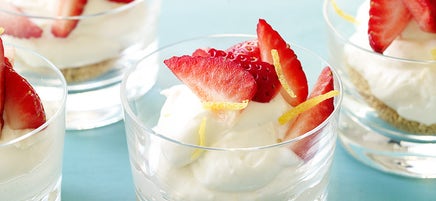Petit gâteau au fromage et à la fraise
