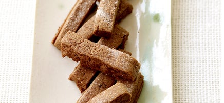 Bâtonnets de biscuit au chocolat