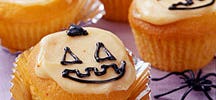 Jack-o-lantern cupcakes