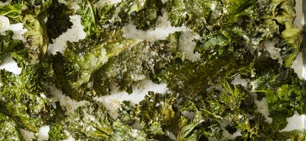 Crispy Kale Chips (Ranch and Garlic-Spice)