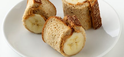 Roulés au beurre d’arachide et aux bananes