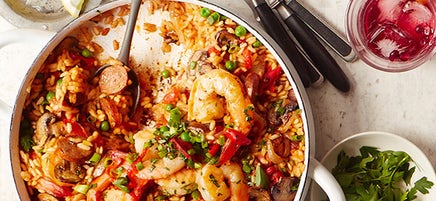 Paella aux crevettes et au chorizo de poulet