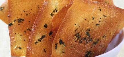 Baked Garlic-Herb Wonton Crisps