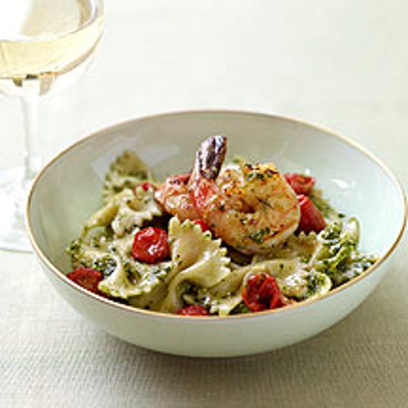 Photo of Farfalle with shrimp and pesto by WW