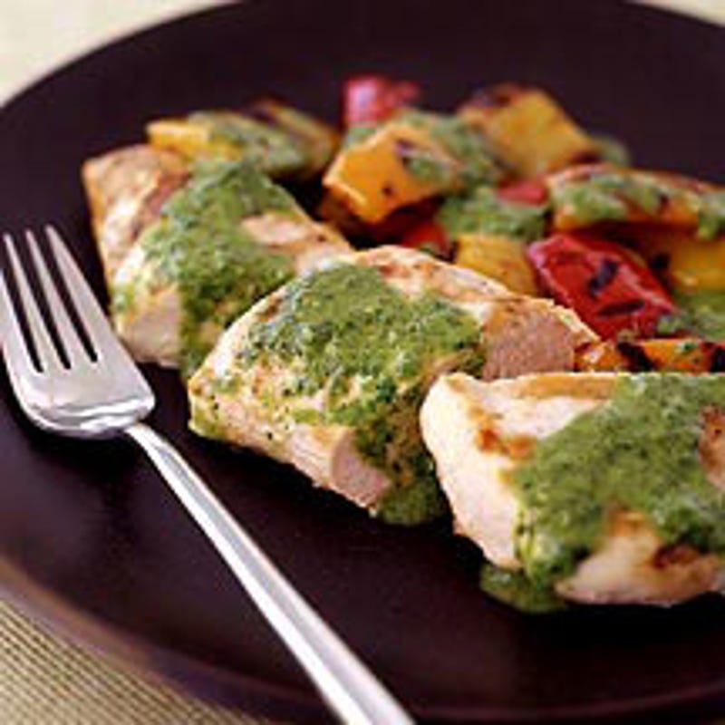 Photo of Grilled Chicken and Tri-Colour Peppers with Chimichurri Sauce by WW