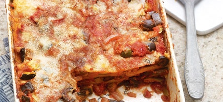 Mediterrane Gemüselasagne mit Parmesan