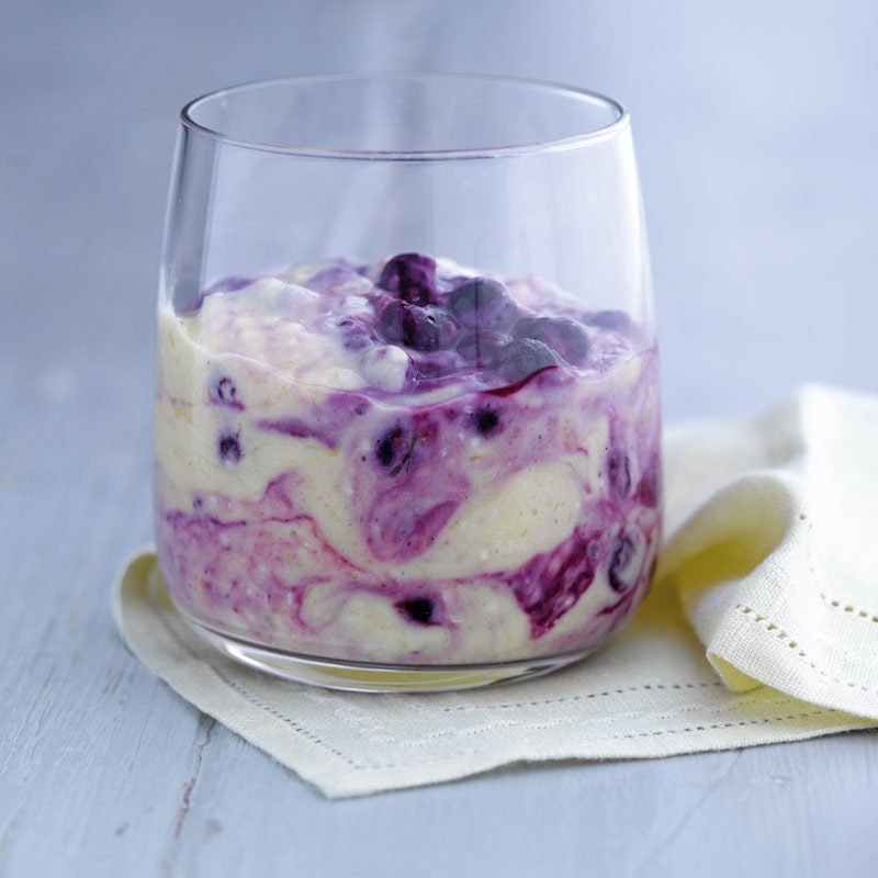 Sojacreme mit Heidelbeeren