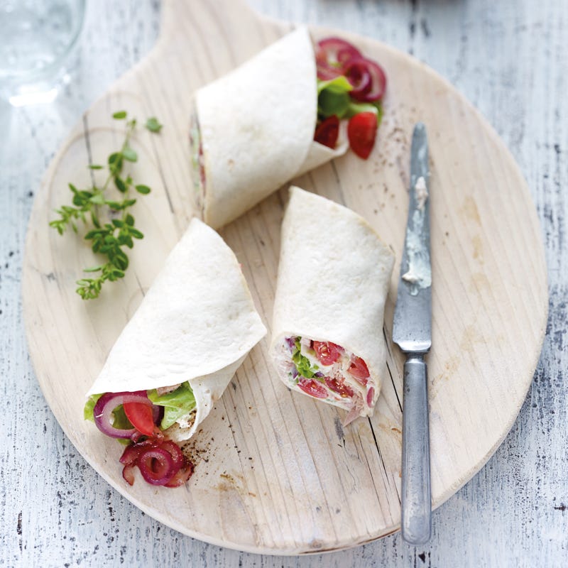 Thunfischwrap mit karamellisierten Zwiebeln
