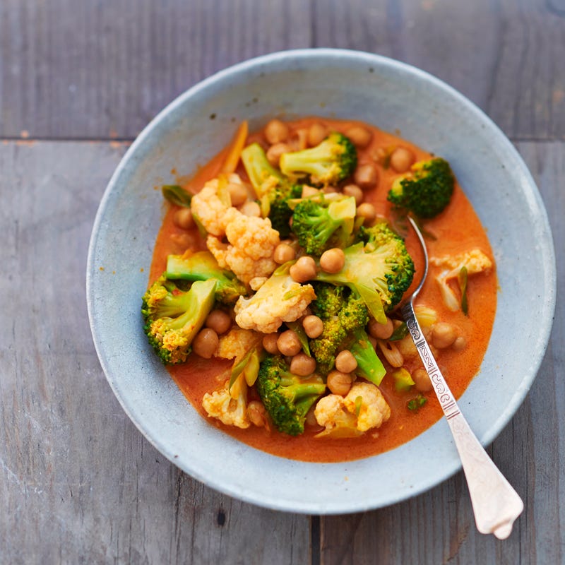 Würziges Kichererbsencurry mit Blumenkohl
