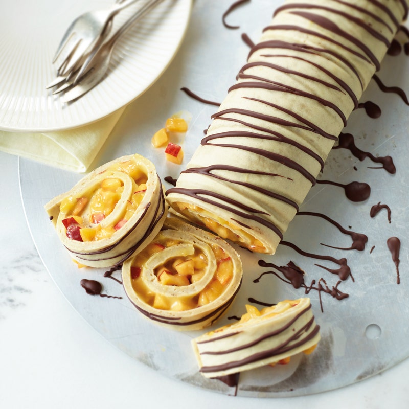 Pfannkuchen-Pfirsich-Rolle