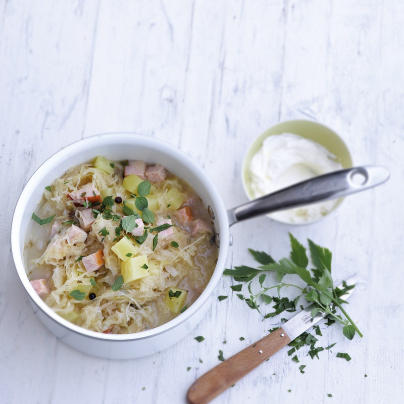 Herzhafte Krautsuppe mit Kasseler