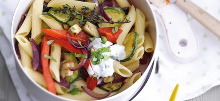 Ofengemüse-Pennesalat mit Pouletbrust