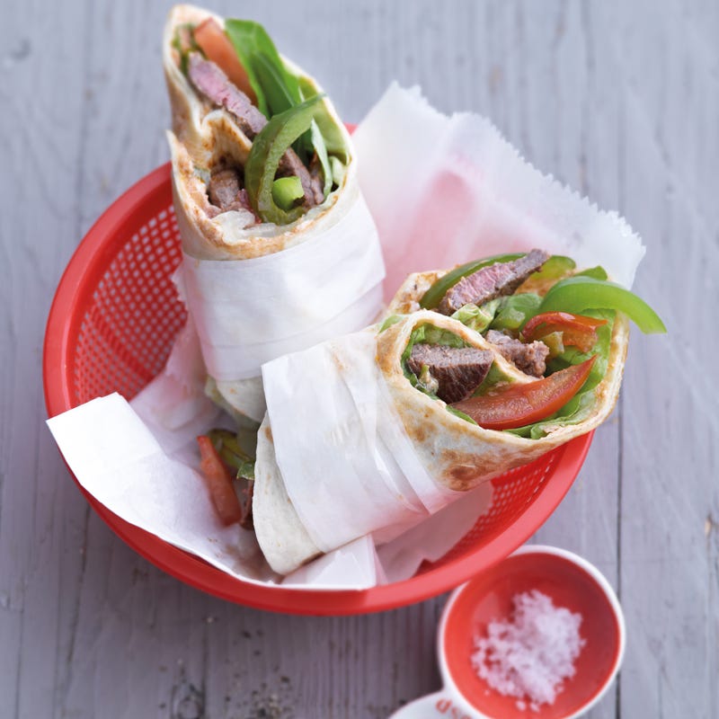 Steakwrap mit warmem Peperonigemüse
