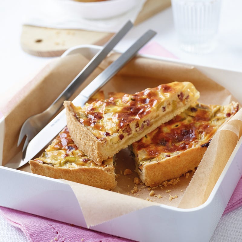 Zwiebelquiche mit Schinken