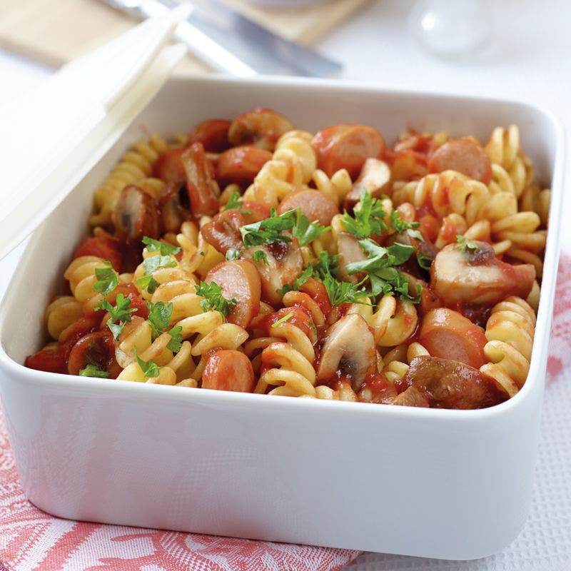 Würstchengulasch mit Spiralen