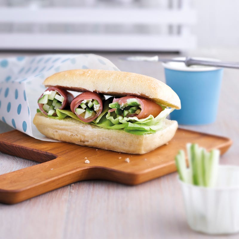 Ciabatta mit Rohschinkenröllchen