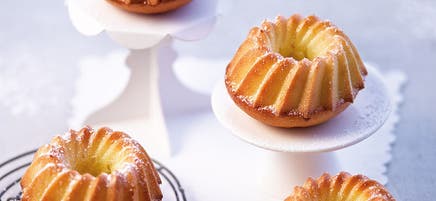 Mini-Marzipan-Gugelhupfe