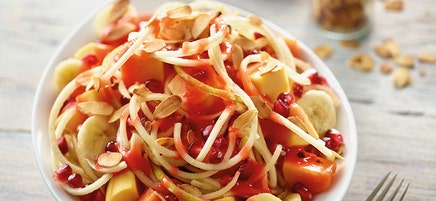 Salade de fruits et sa sauce aux fraises
