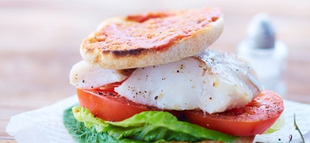Tomaten-Fisch-Burger