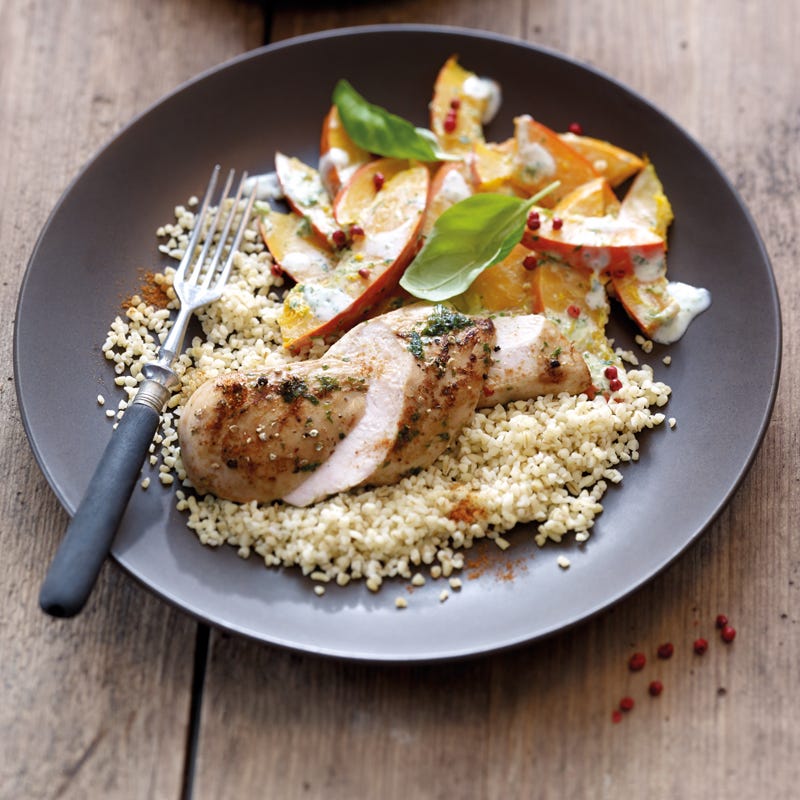 Aromatisches Basilikumpoulet mit Kürbisgemüse