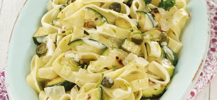 Nouilles aux courgettes et au citron vert