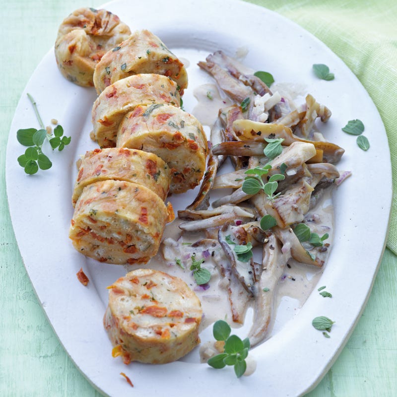 Mediterrane Serviettenknödel auf Austernpilzen