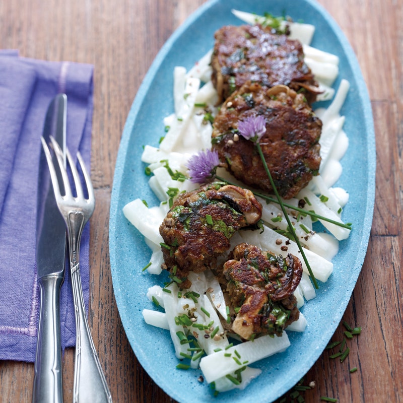 Vegetarische Brottätschli mit Kohlrabigemüse