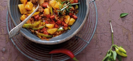Goulache de pommes de terre à l'espagnole