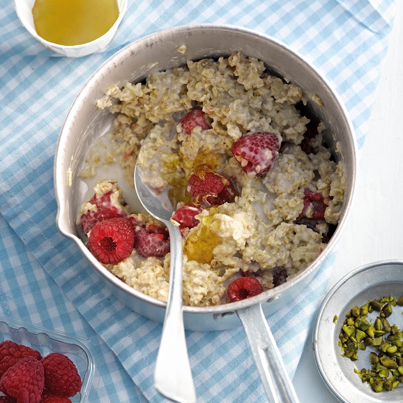 Porridge mit Himbeeren