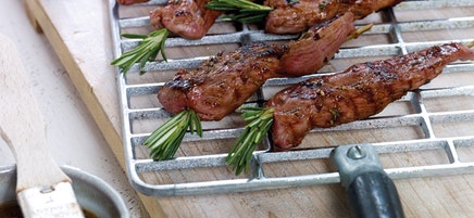 Brochettes d'agneau au romarin