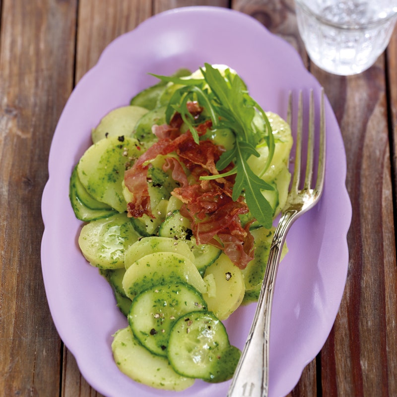 Kartoffel-Gurken-Salat mit Rucoladressing