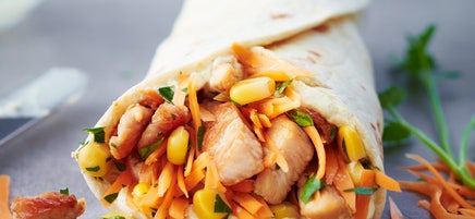 Wrap mit Trutenstreifen und Currycreme