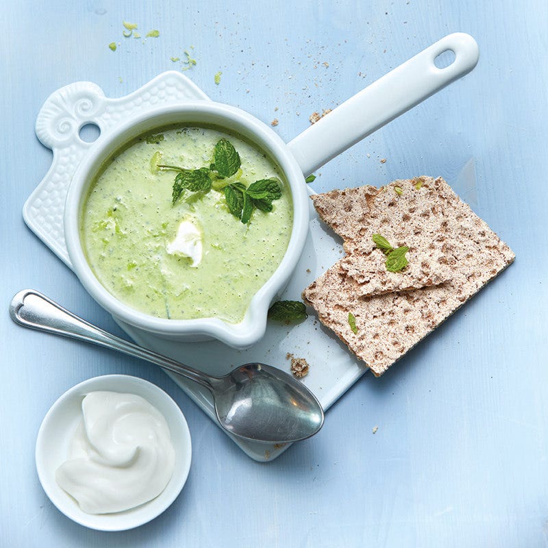 Erbsen-Joghurt-Supper mit Minze