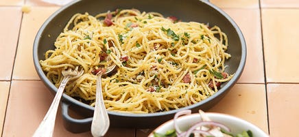 Spaghetti Carbonara mit Salat