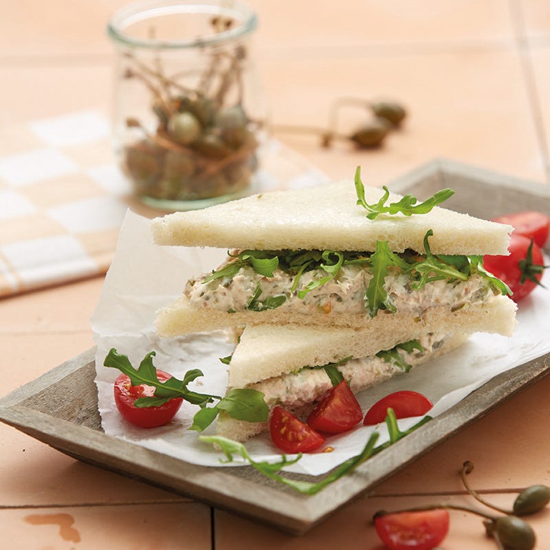 Thunfisch-Tramezzini mit Rucola